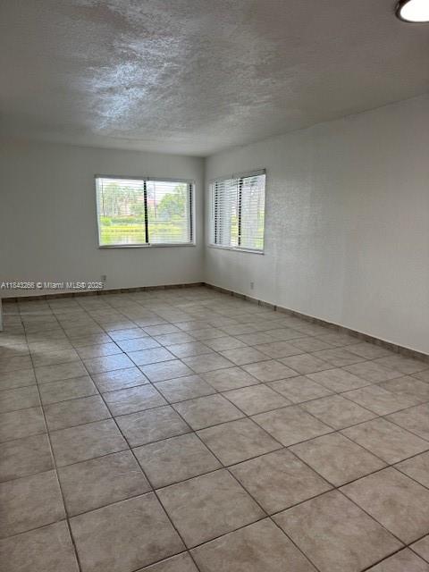 153 Lakeview Dr 102