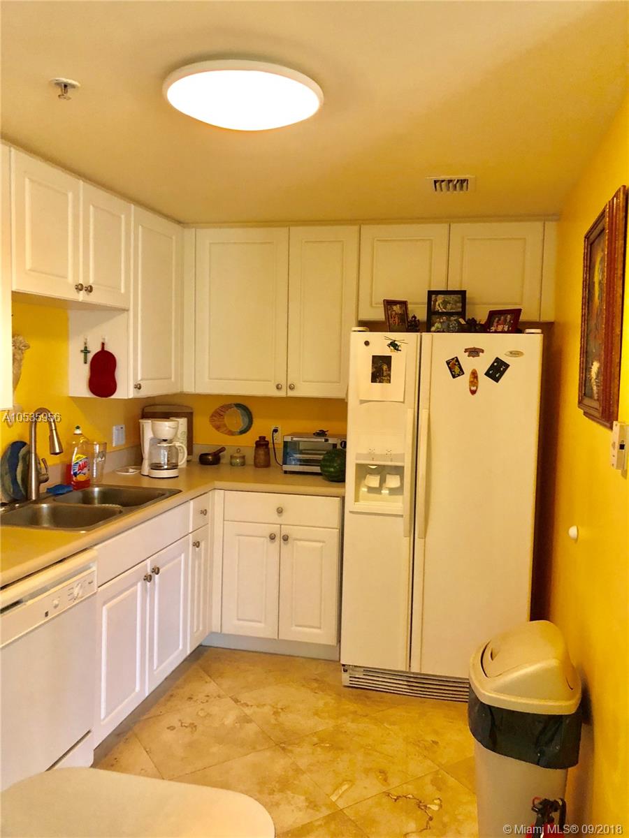 GABLES VIEW CONDO - Residential Lease