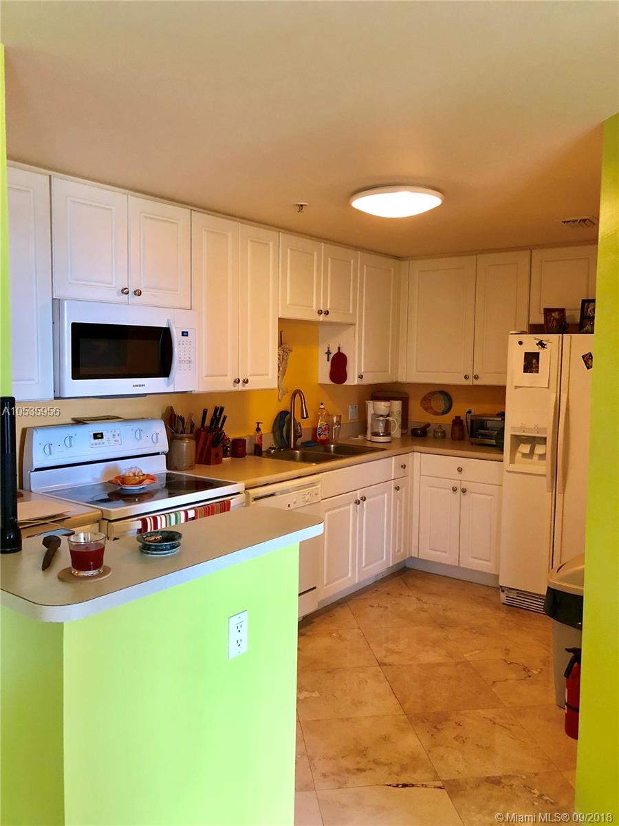 GABLES VIEW CONDO - Residential Lease