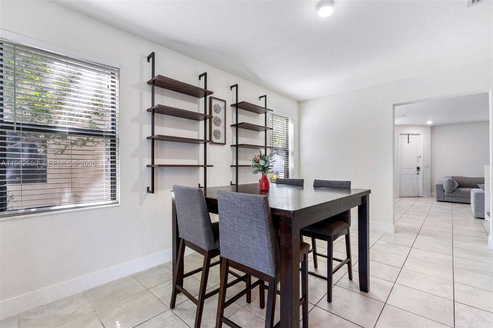 COCO PALM ESTATES - Residential