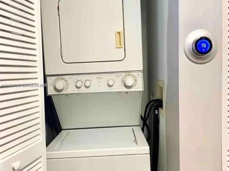 VERONA CONDO - Residential Lease