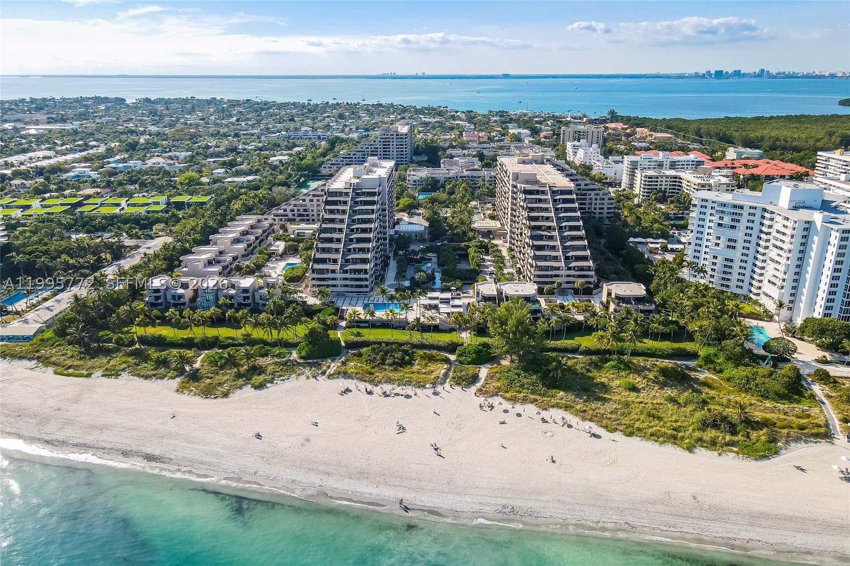 201 Crandon Blvd 175