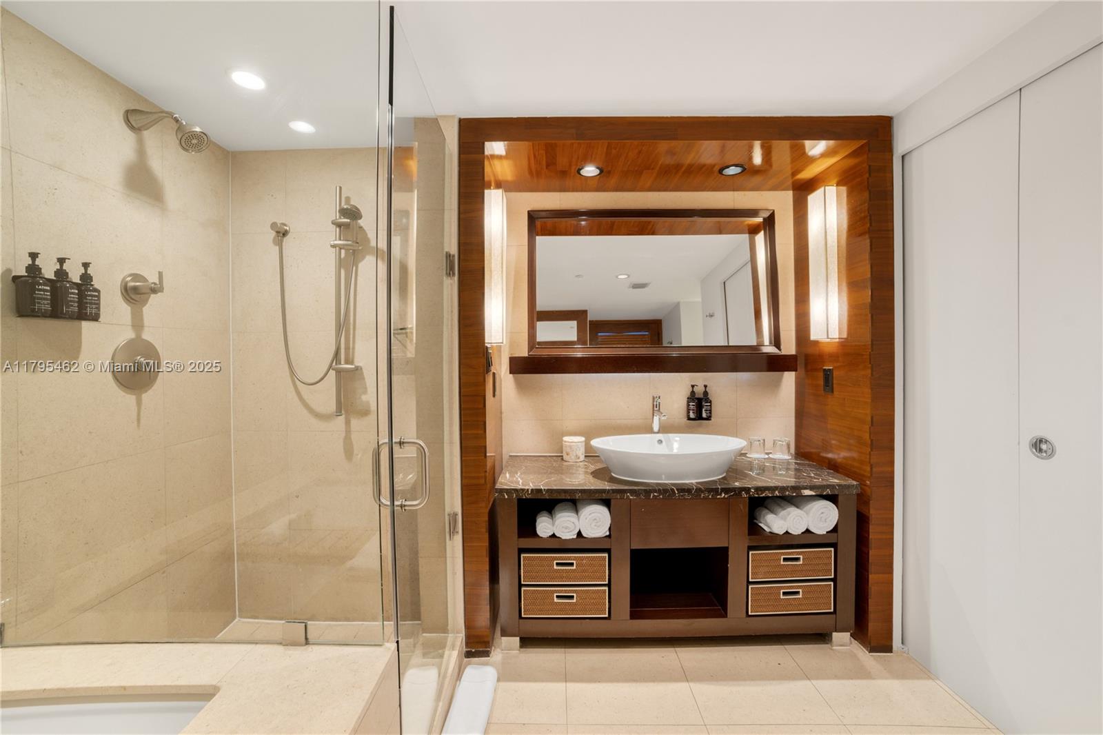 CENTRAL CARILLON BEACH CO - Residential