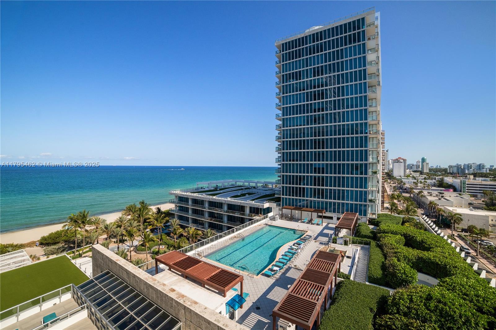 Property for Sale at 6801 Collins Ave 1014, Miami Beach, Miami-Dade County, Florida - Bedrooms: 2 
Bathrooms: 2  - $925,000
