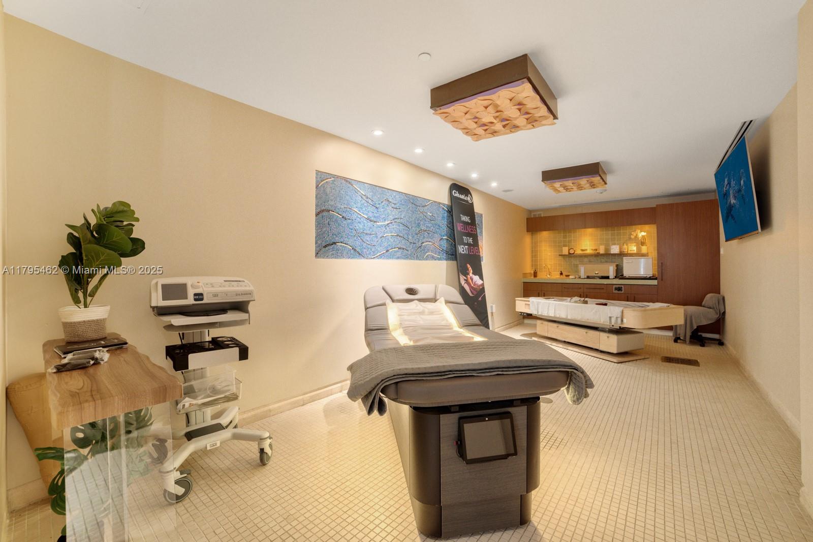 CENTRAL CARILLON BEACH CO - Residential