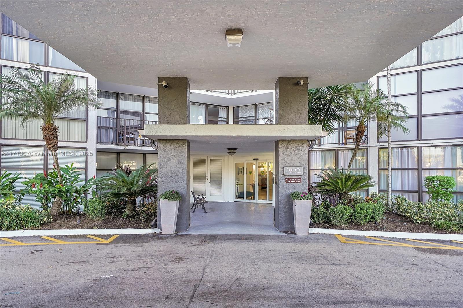 OCEANVIEW PARK CONDO - Residential