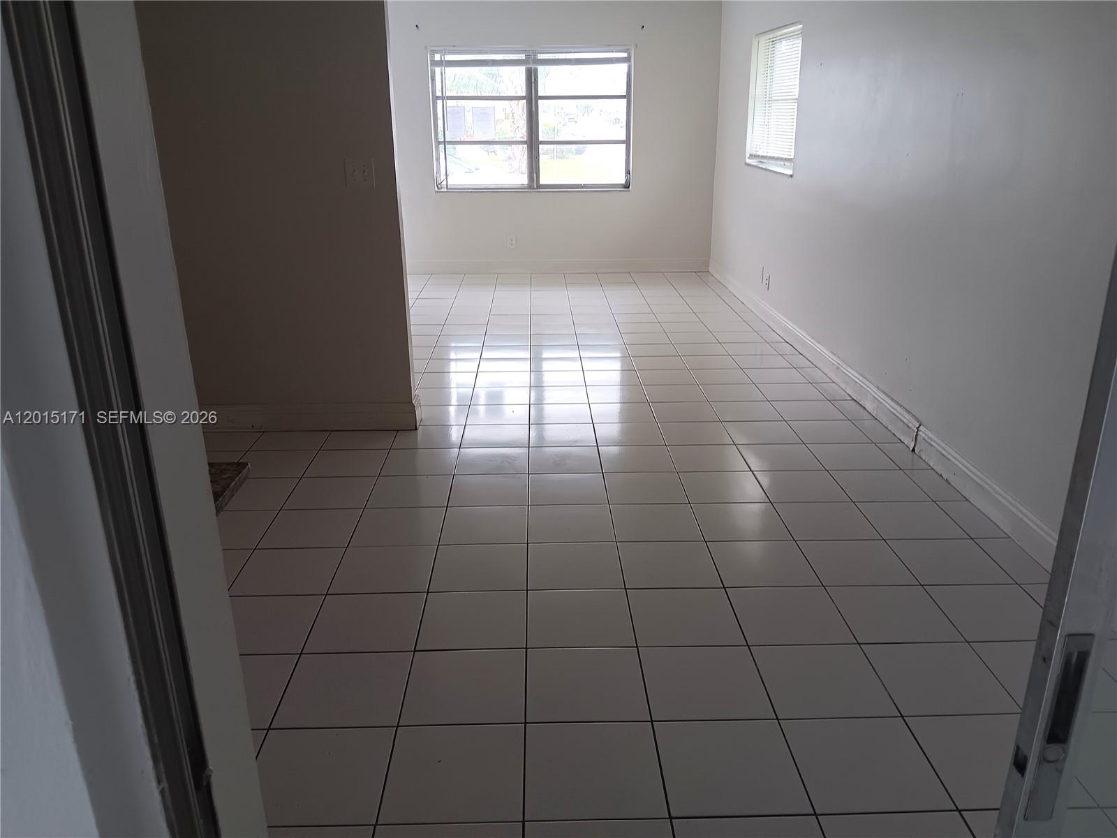 MAINLANDS OF TAMARAC LAKE - Residential Lease