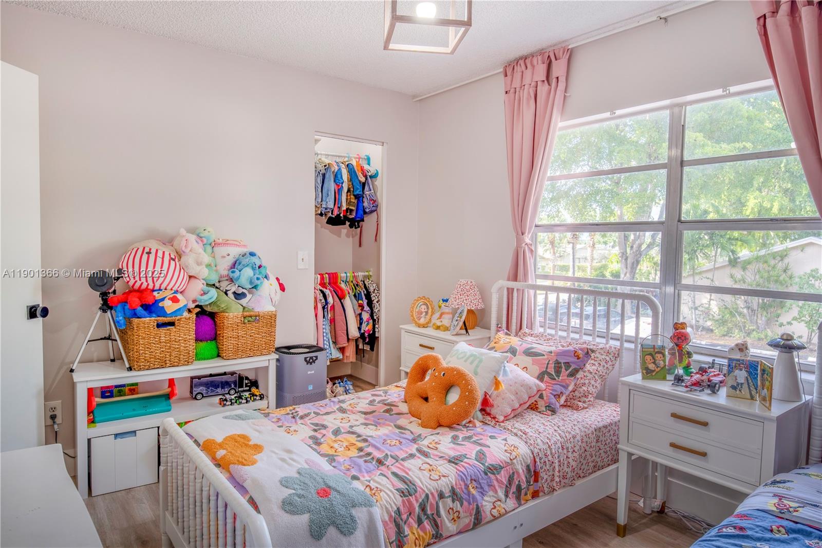 LAKEWOOD EAST SEC 1 - Residential