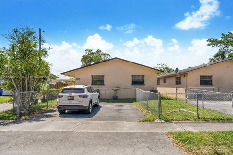 1734 N 16th Ct Hollywood FL 33020