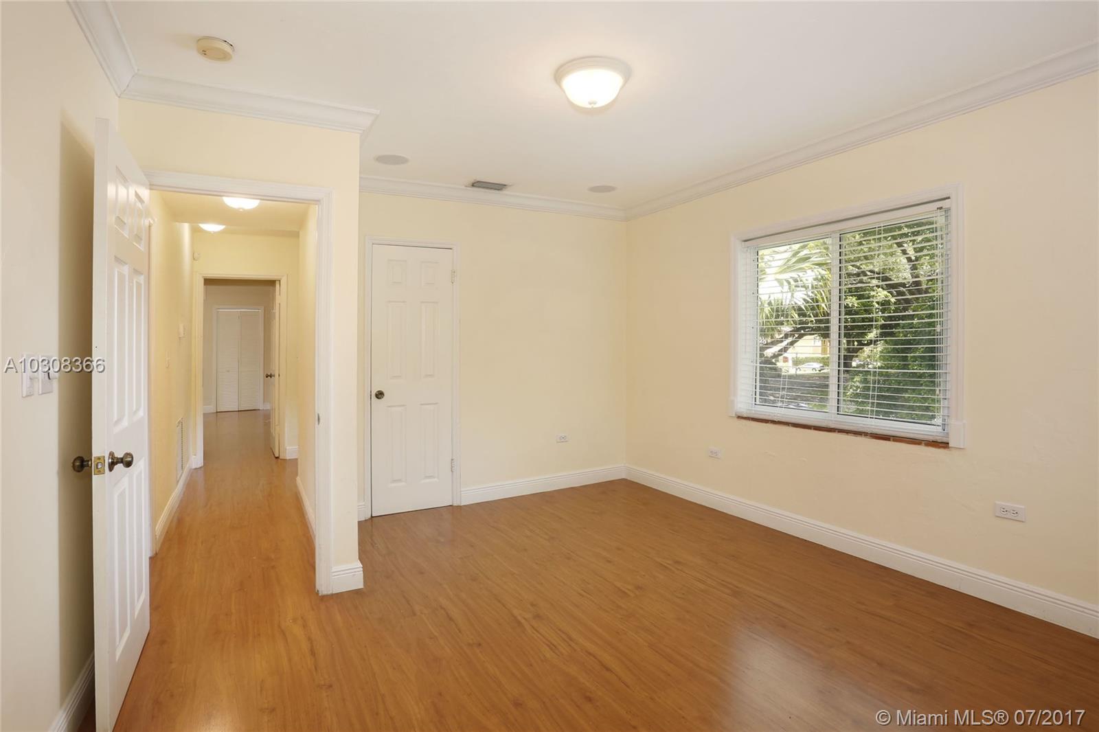 CORAL GABLES COUNTRY CLUB - Residential Lease