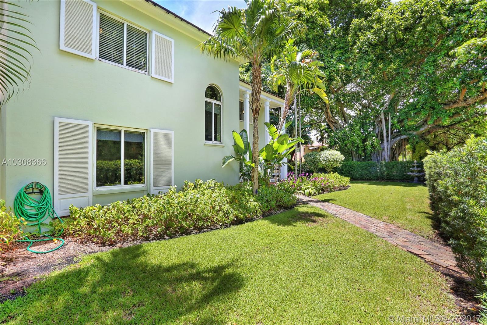 CORAL GABLES COUNTRY CLUB - Residential Lease