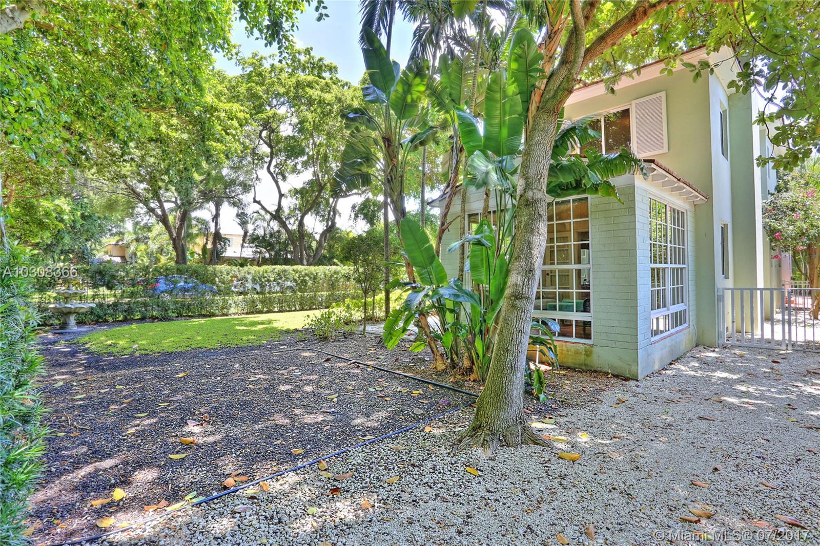 CORAL GABLES COUNTRY CLUB - Residential Lease