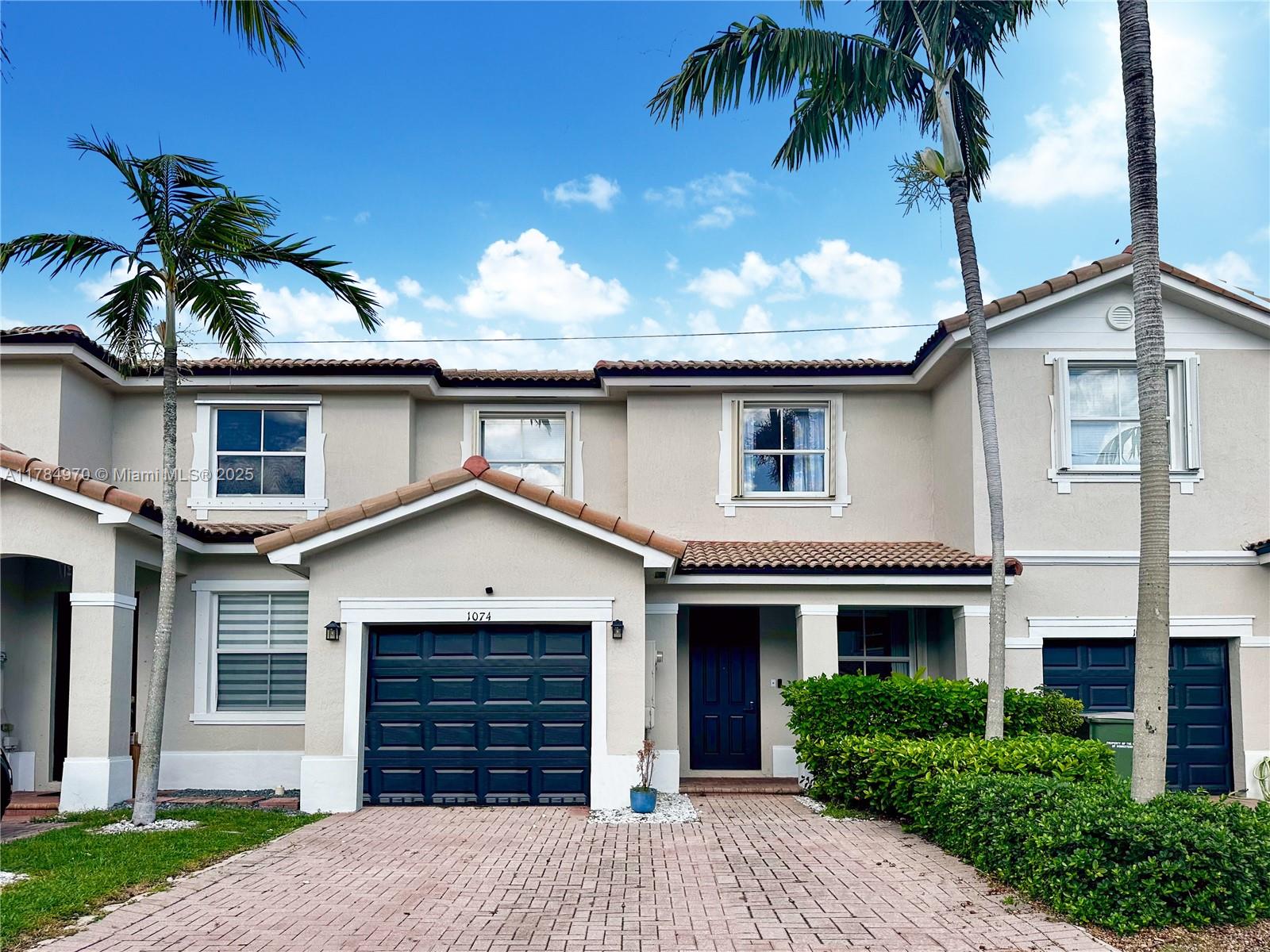 FLORIDIAN ISLES SOUTH - Residential