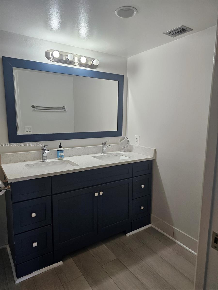 PORTOFINO VILLAGE 2-E CON - Residential