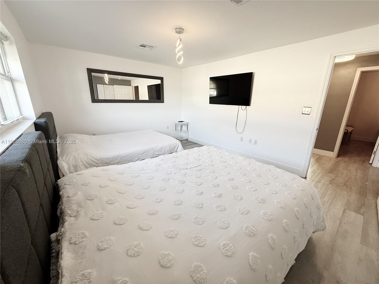 TAM OSHANTER GARDENS FAMI - Residential Lease