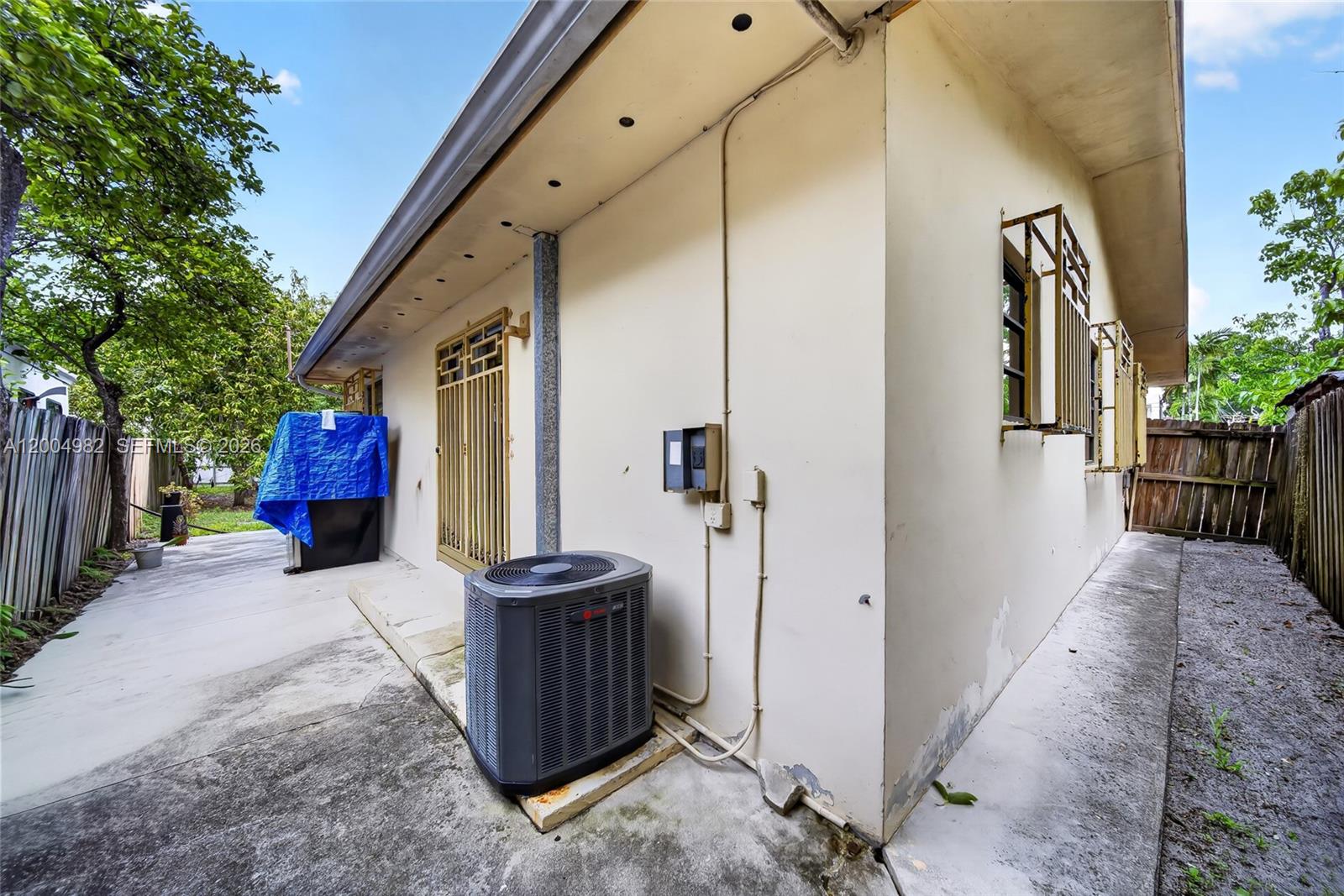 KEW GARDENS - Residential Income