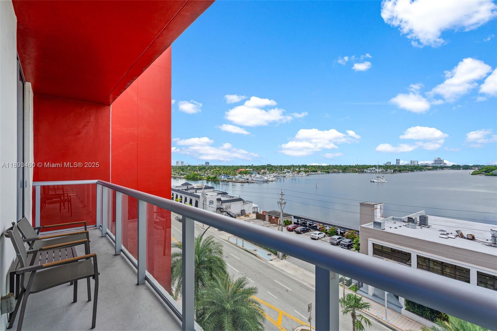 COSTA HOLLYWOOD CONDO - Residential