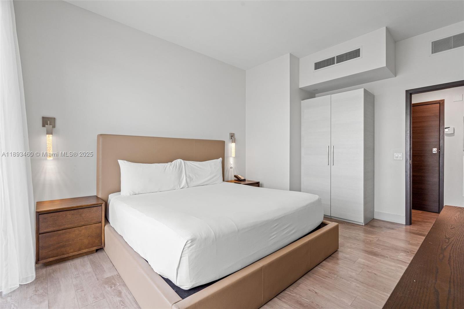 COSTA HOLLYWOOD CONDO - Residential