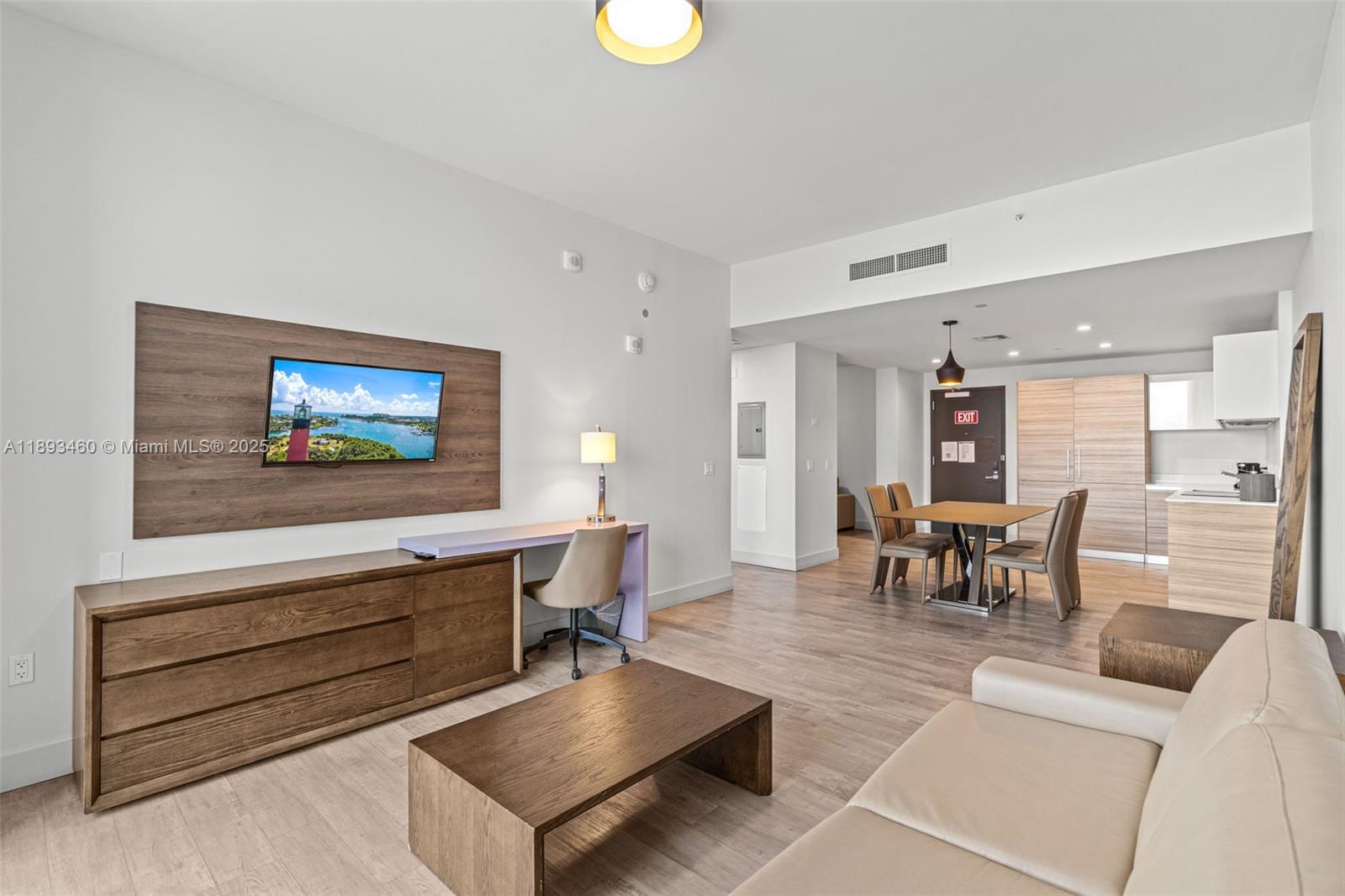 COSTA HOLLYWOOD CONDO - Residential