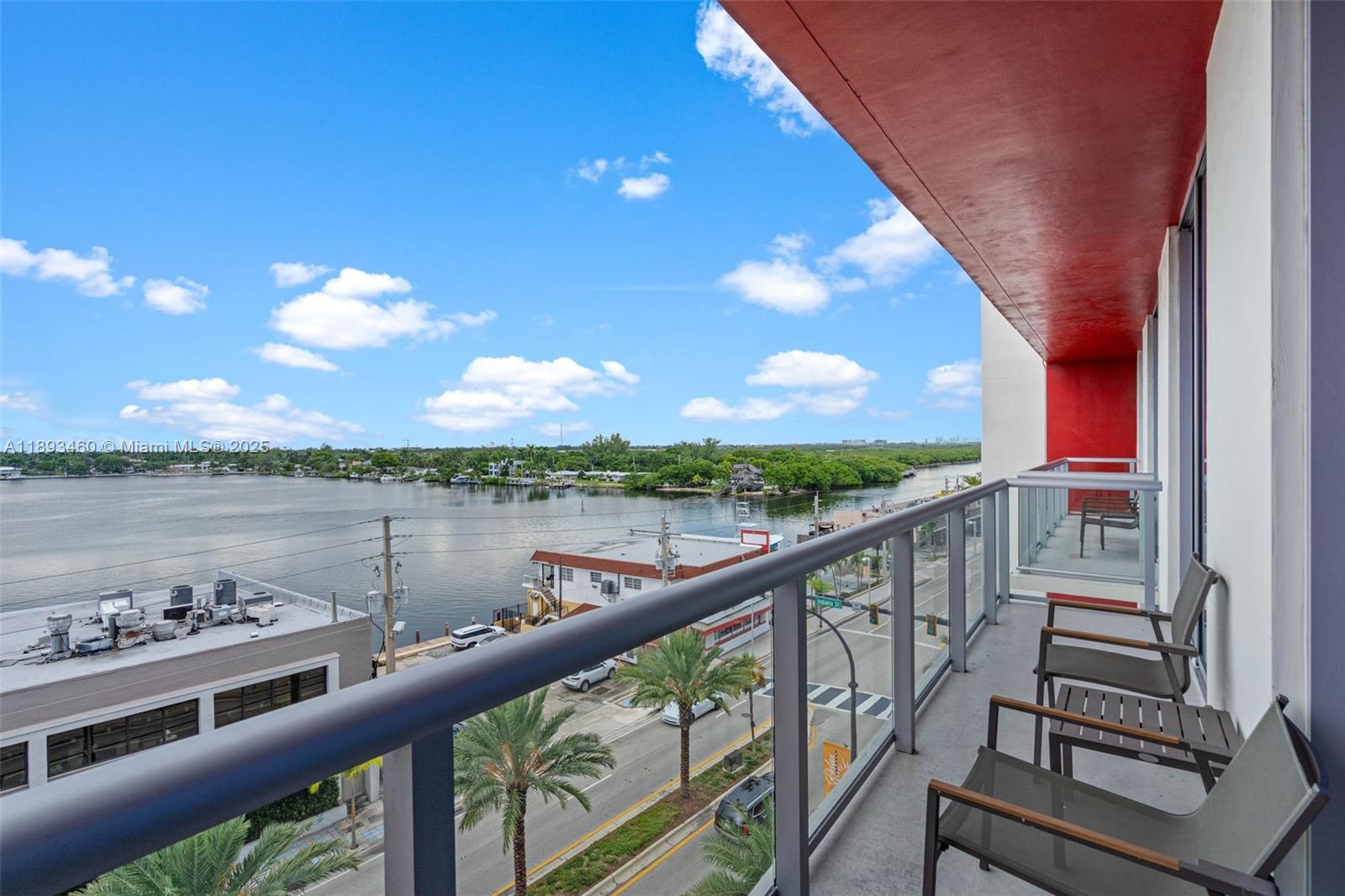 COSTA HOLLYWOOD CONDO - Residential