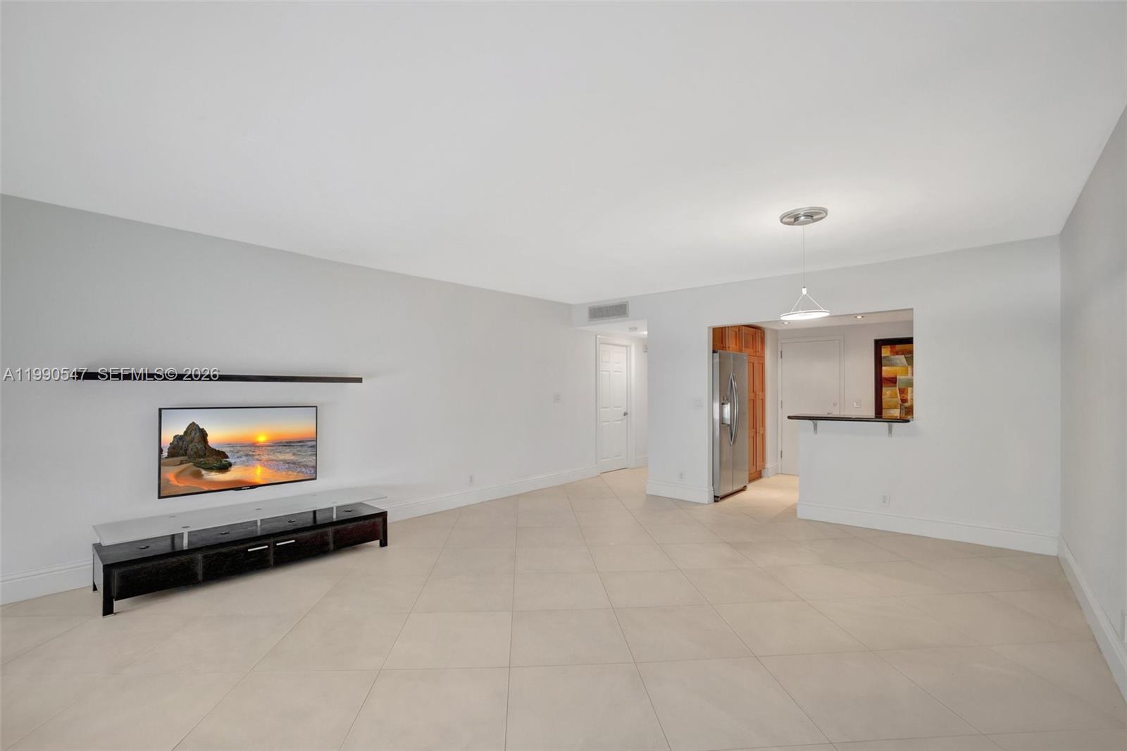 ROYAL AMBASSADOR CONDO - Residential Lease