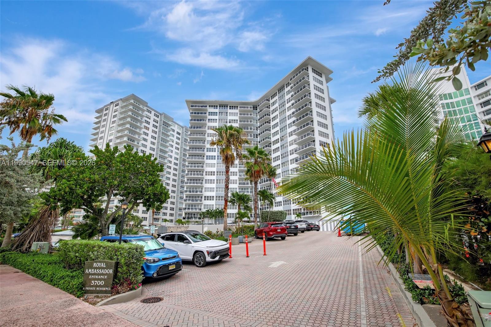 3700 Galt Ocean Dr 303