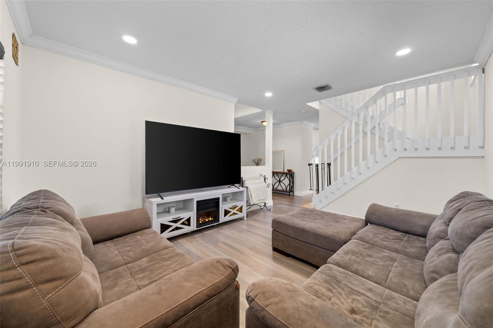 PELICAN BAY AT OLD CUTLER - Residential