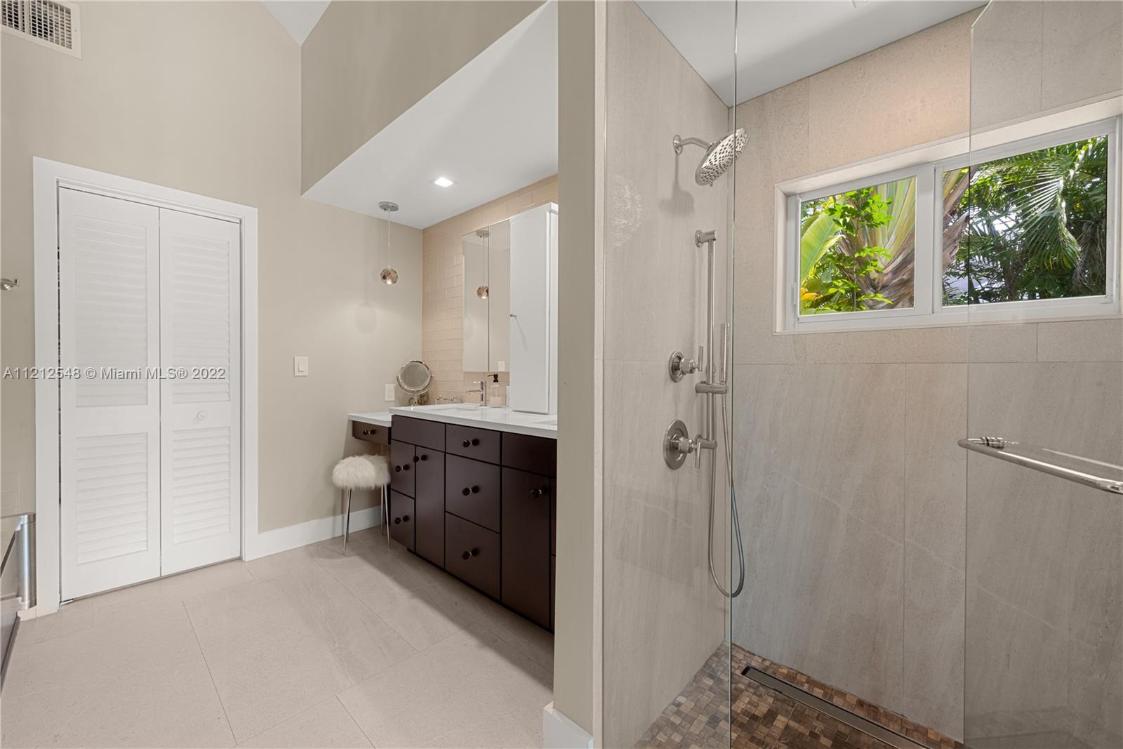 HILL TOP MANOR 2ND ADDN - Residential