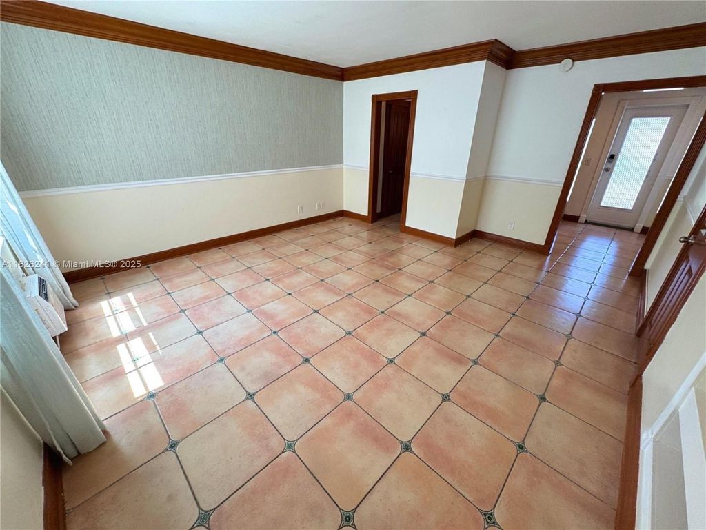 Photo of 31 S Golfview Rd #3, Lake Worth, FL 33460 (MLS # A11826241)