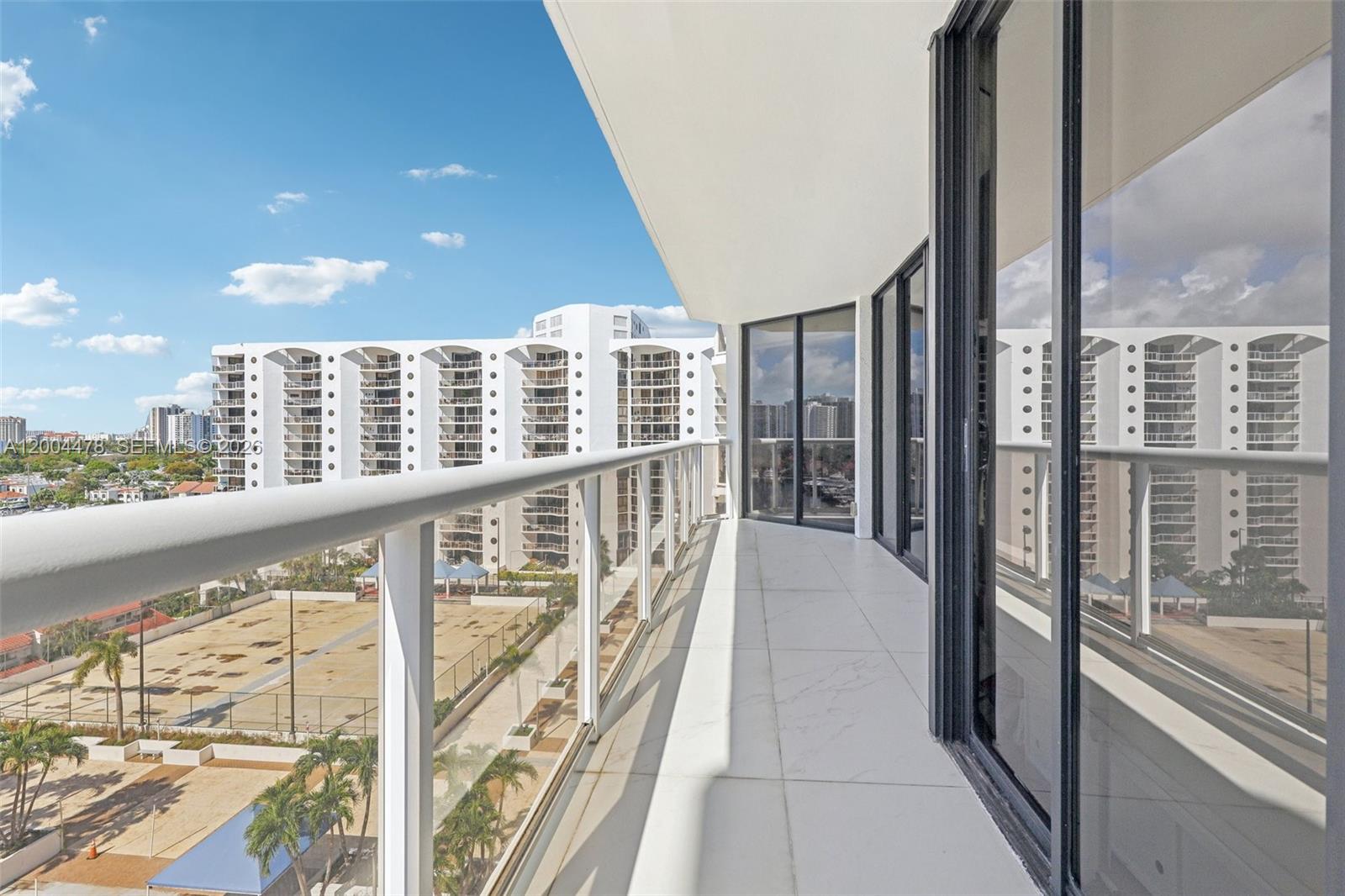 HARBORSIDE AT THE WATERWA - Residential