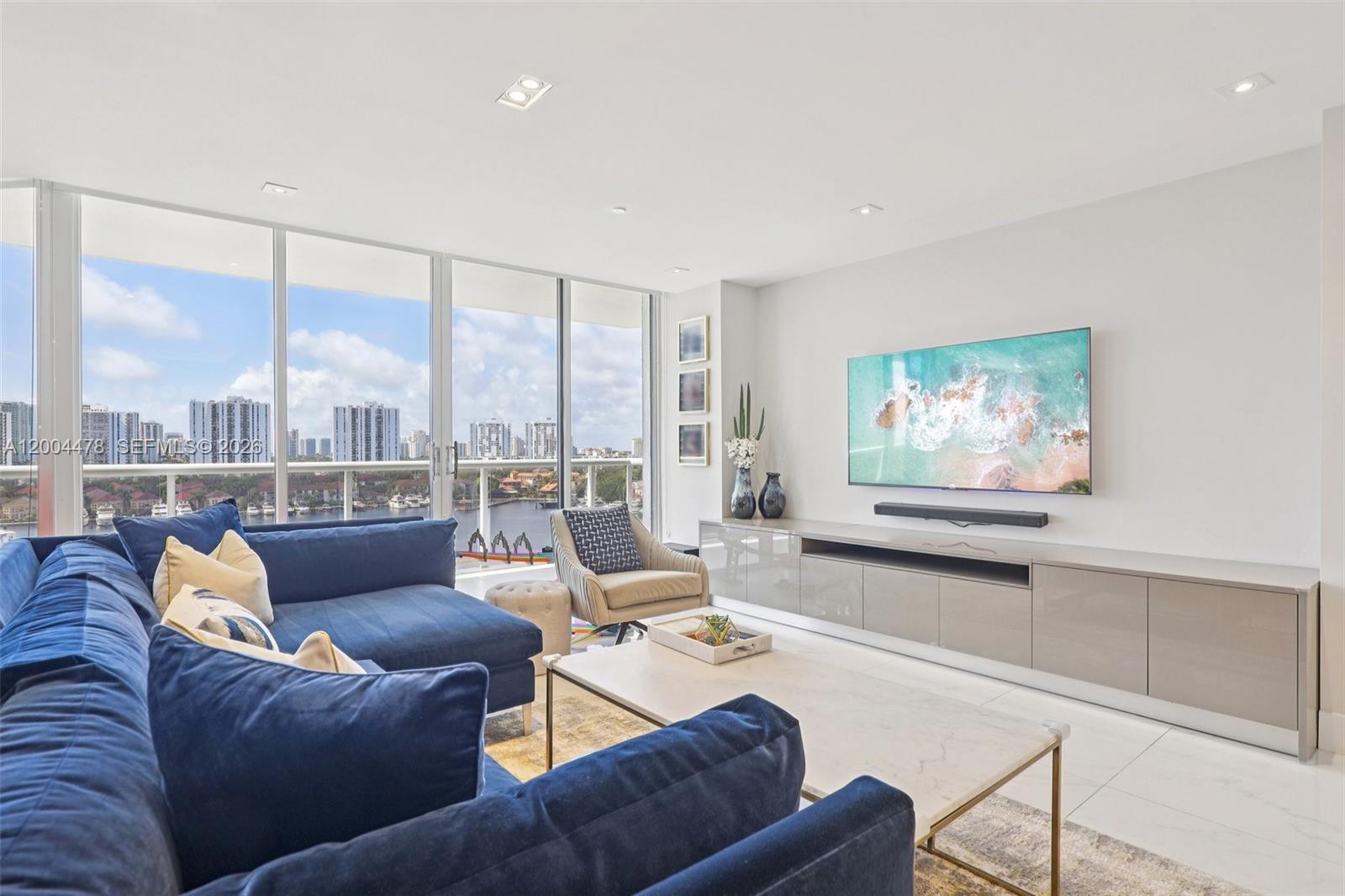 HARBORSIDE AT THE WATERWA - Residential