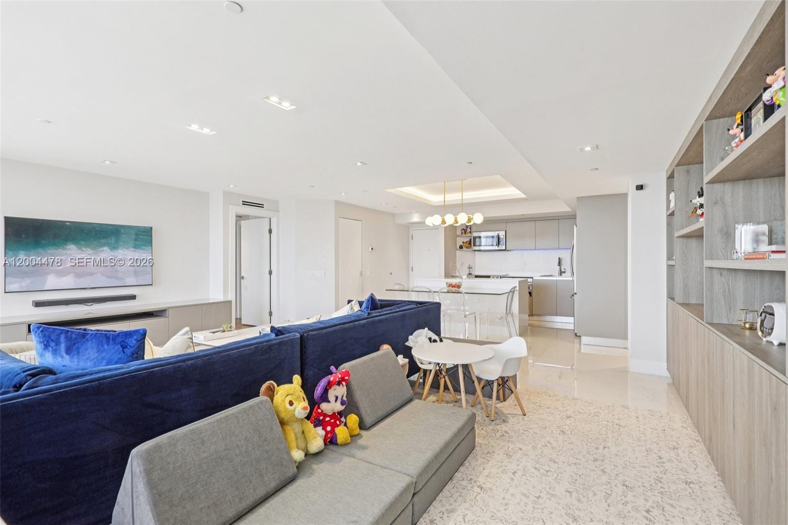 HARBORSIDE AT THE WATERWA - Residential