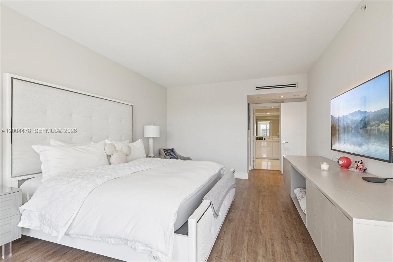 HARBORSIDE AT THE WATERWA - Residential