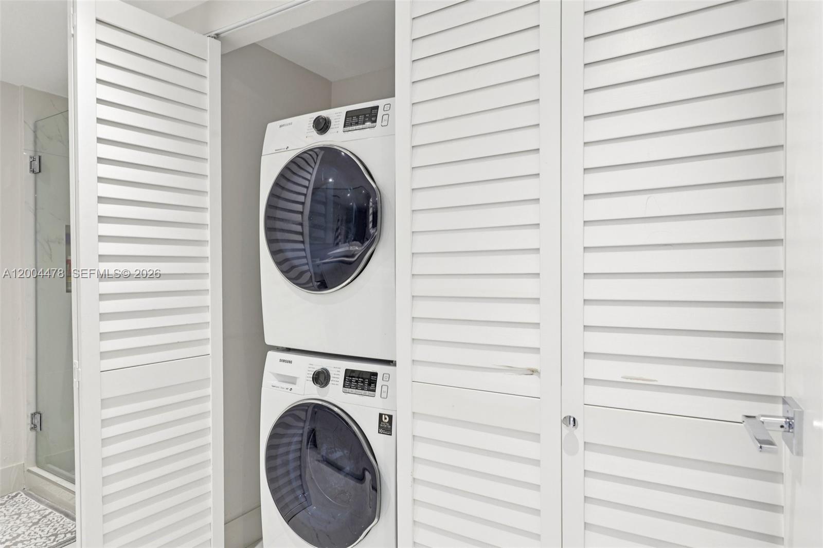 HARBORSIDE AT THE WATERWA - Residential