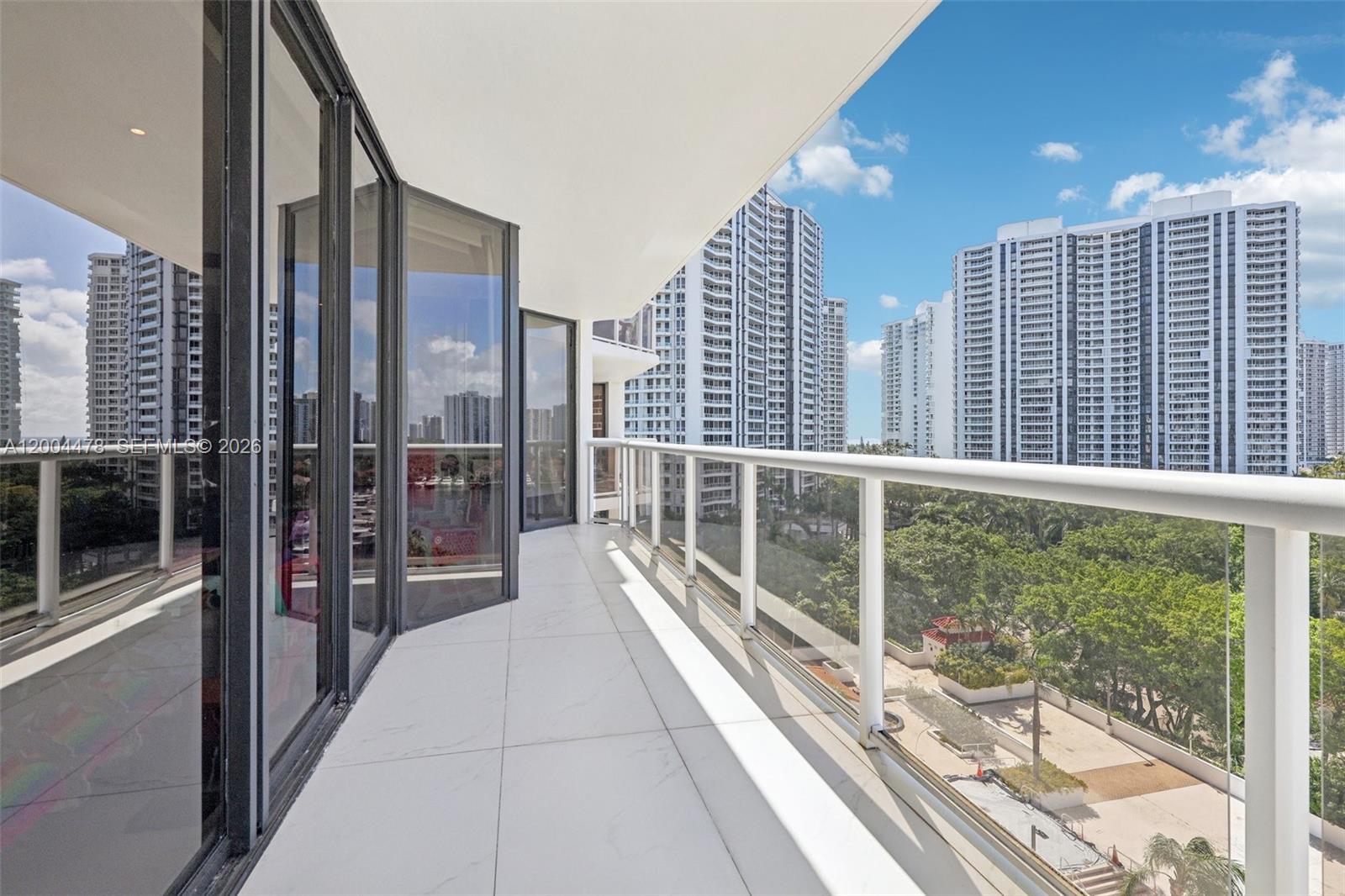 HARBORSIDE AT THE WATERWA - Residential