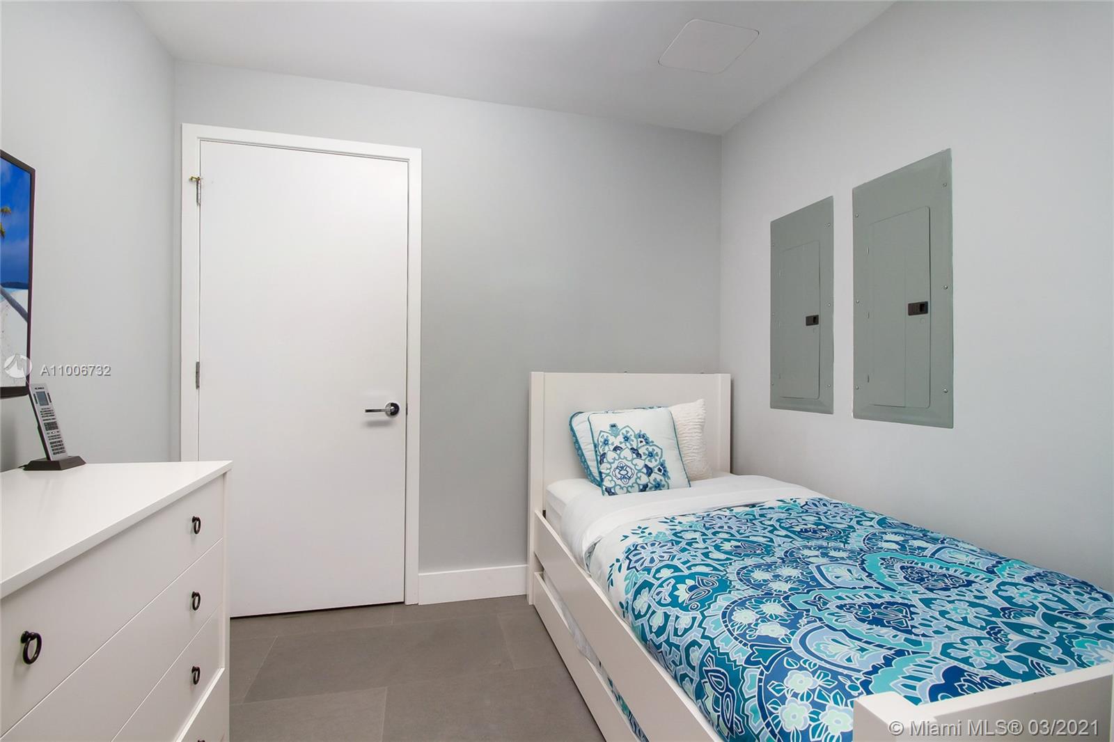 OCEANA KEY BISCAYNE CONDO - Residential