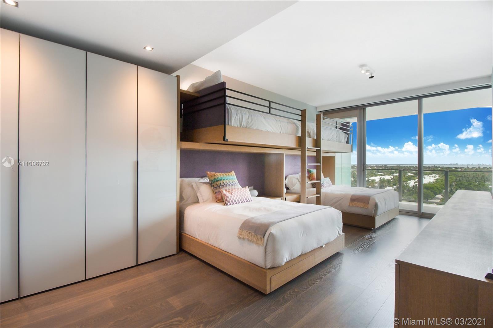 OCEANA KEY BISCAYNE CONDO - Residential