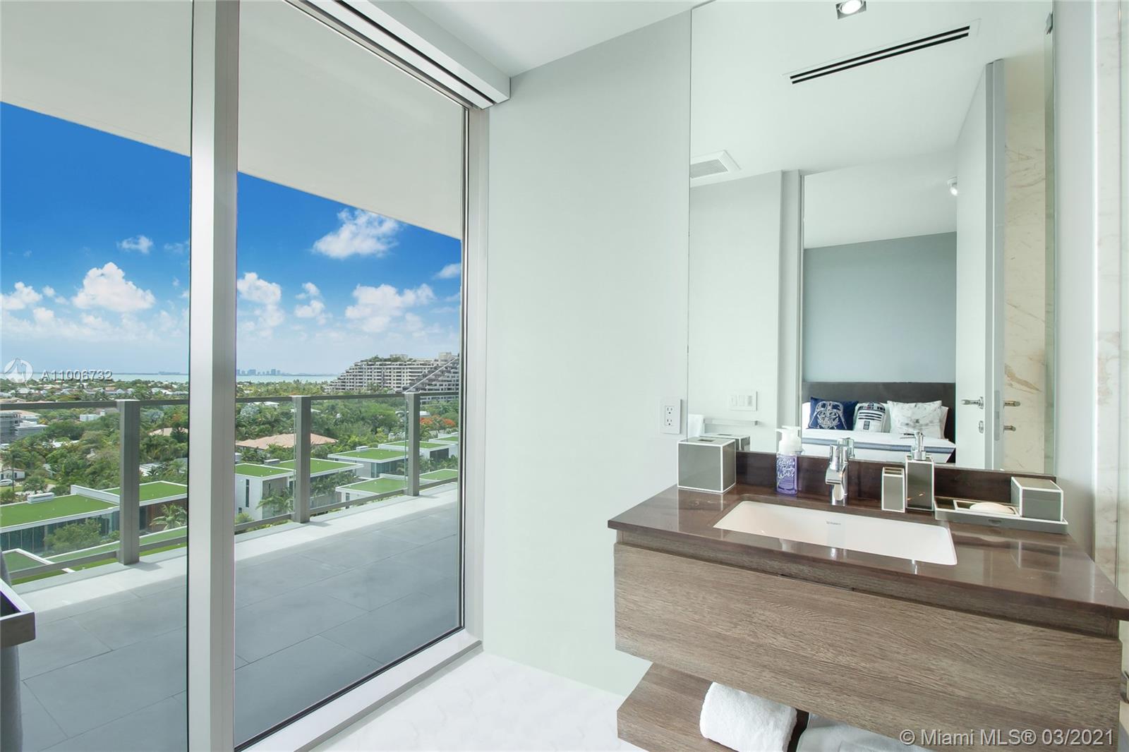 OCEANA KEY BISCAYNE CONDO - Residential