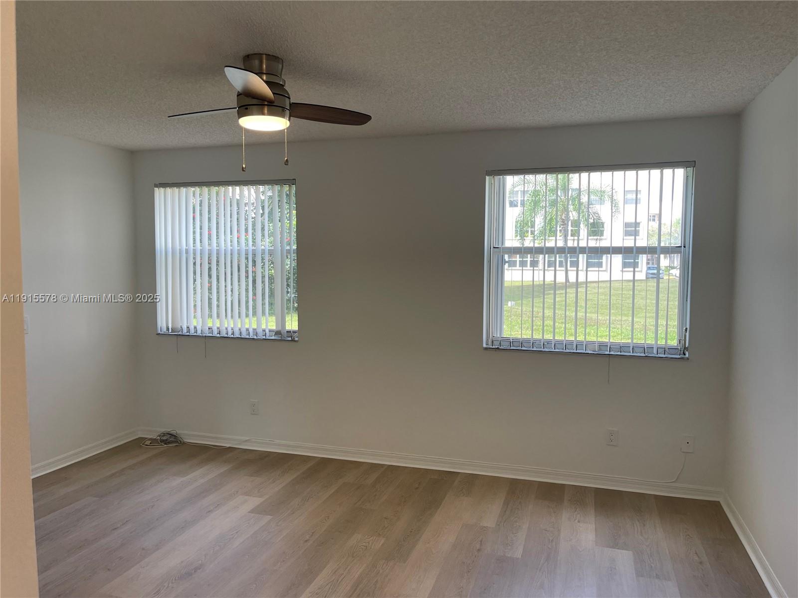 SUNRISE LAKES 187 CONDO - Residential