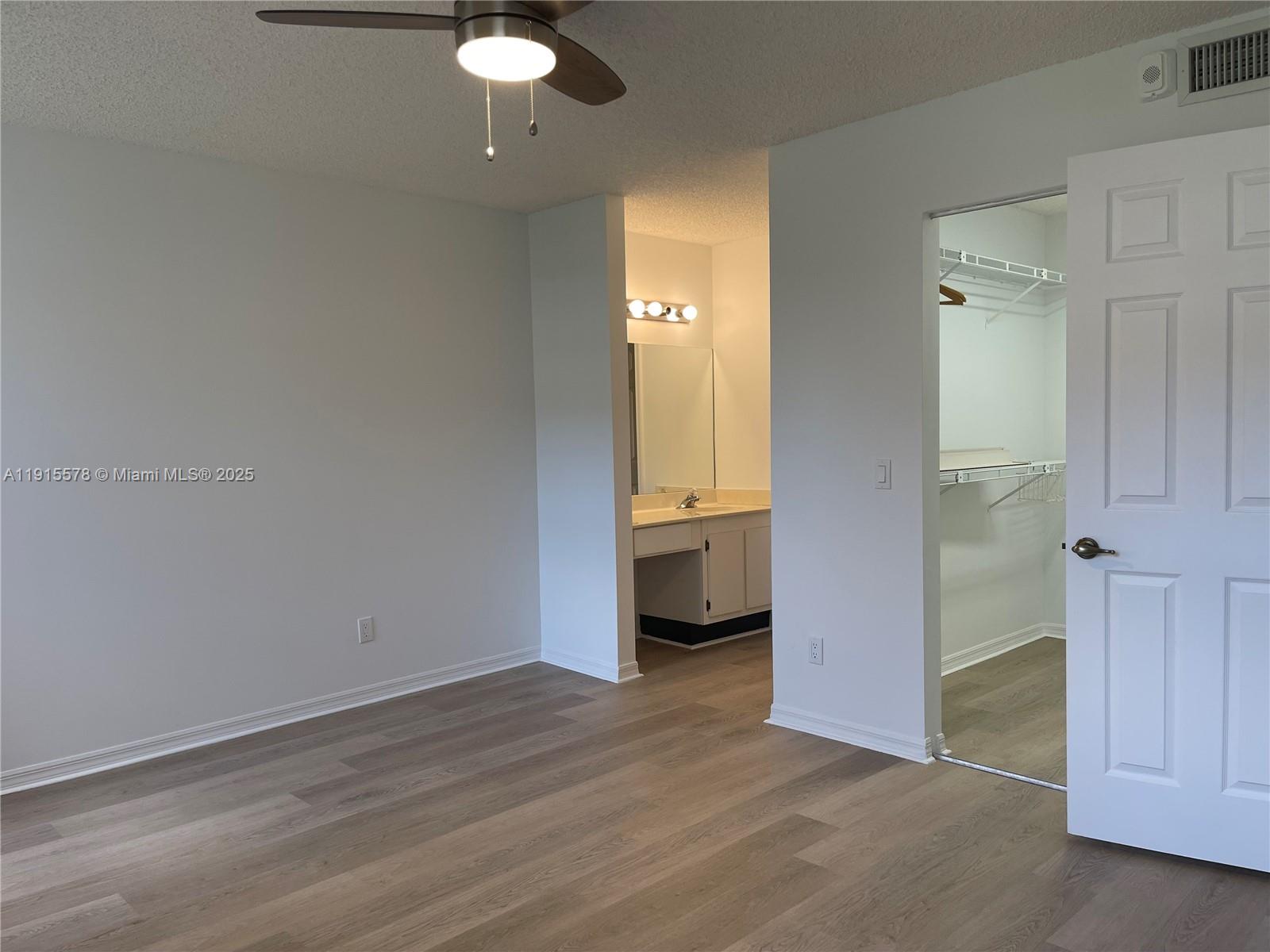 SUNRISE LAKES 187 CONDO - Residential