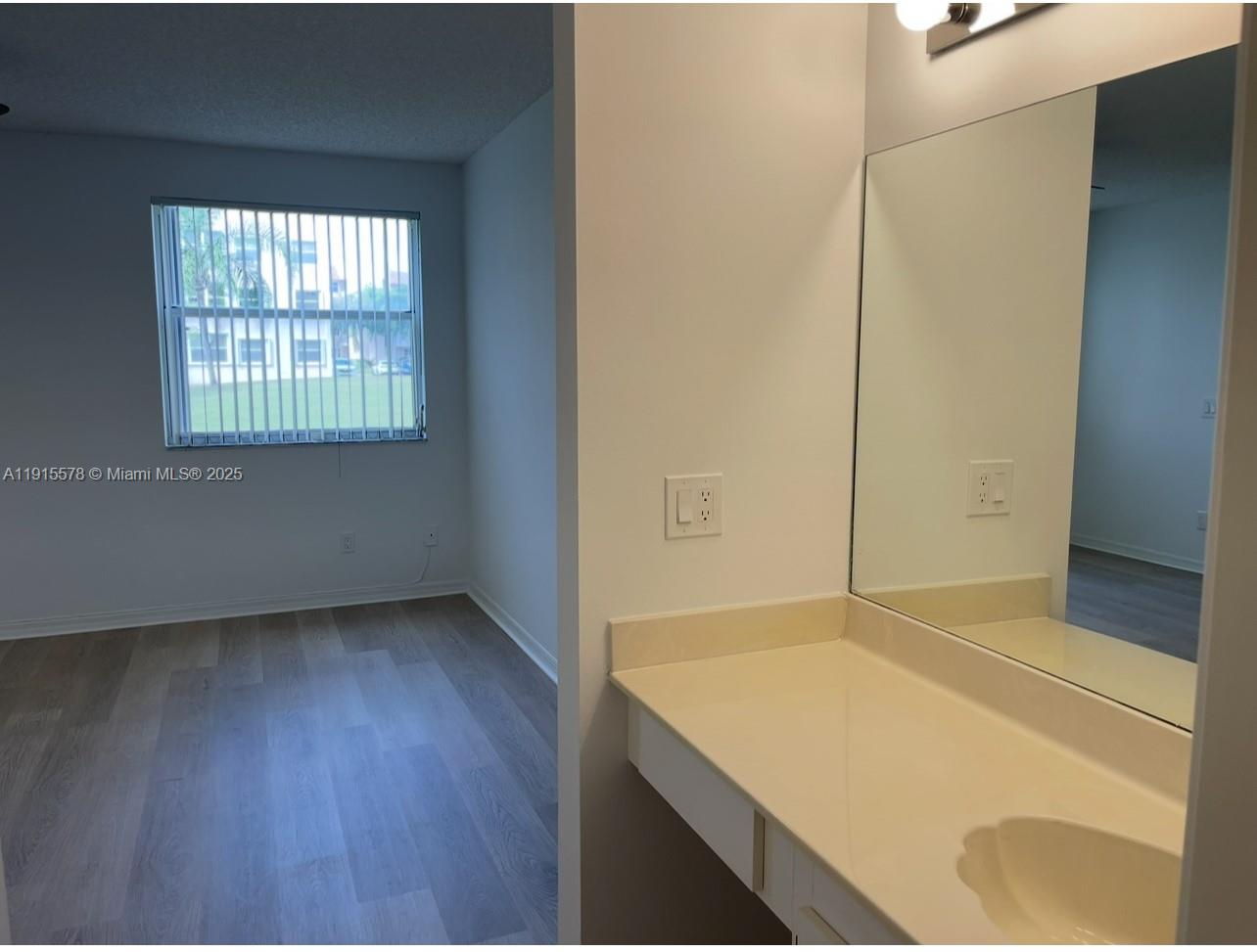 SUNRISE LAKES 187 CONDO - Residential