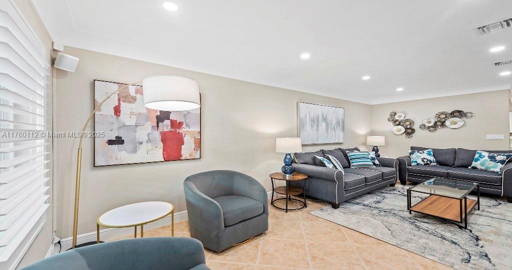 CORAL RIDGE ISLES - Residential Income