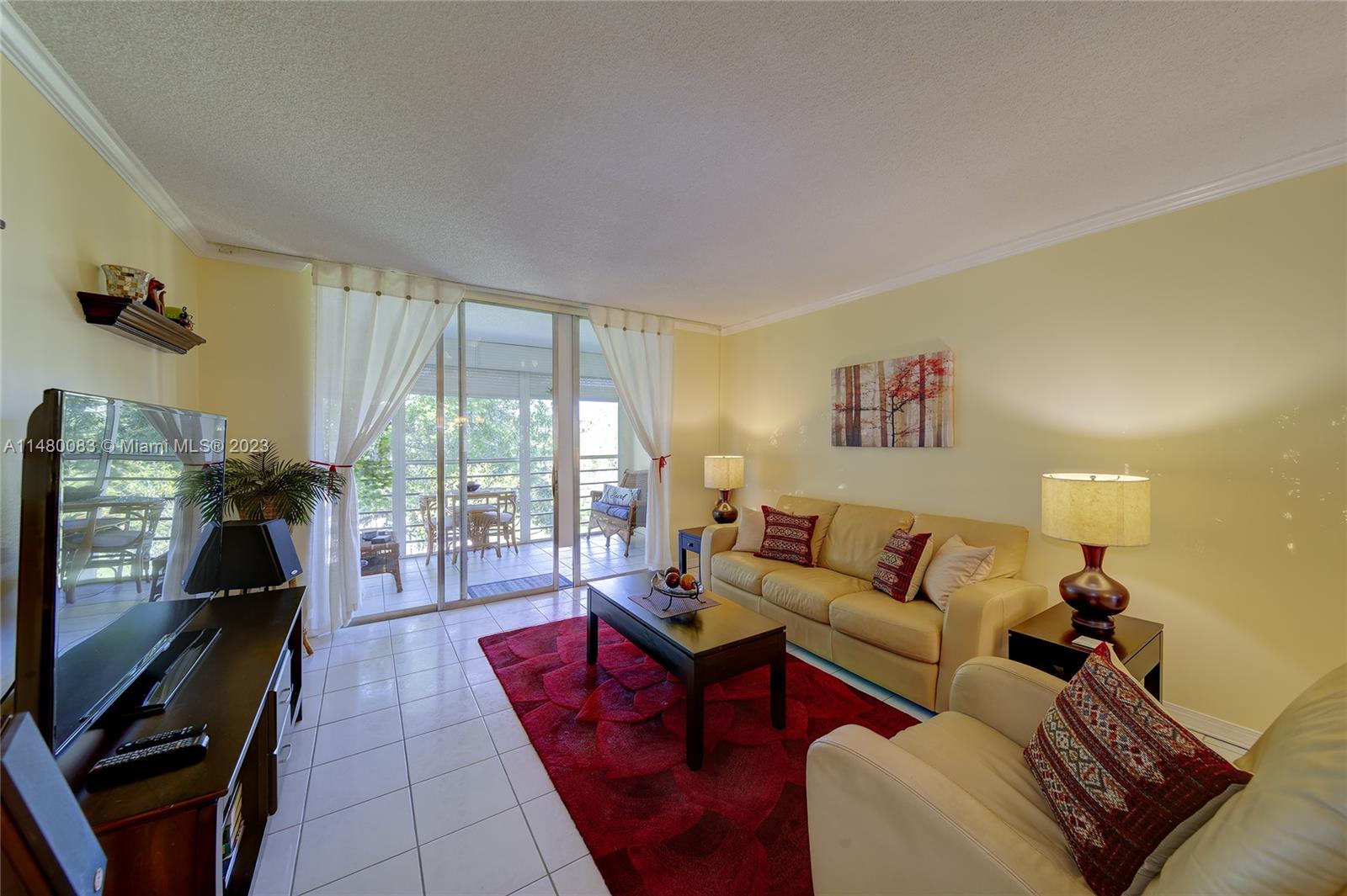 Lauderdale Lakes, Florida 33313, United States, 2 Bedrooms Bedrooms, ,2 BathroomsBathrooms,Residential,Active,68947