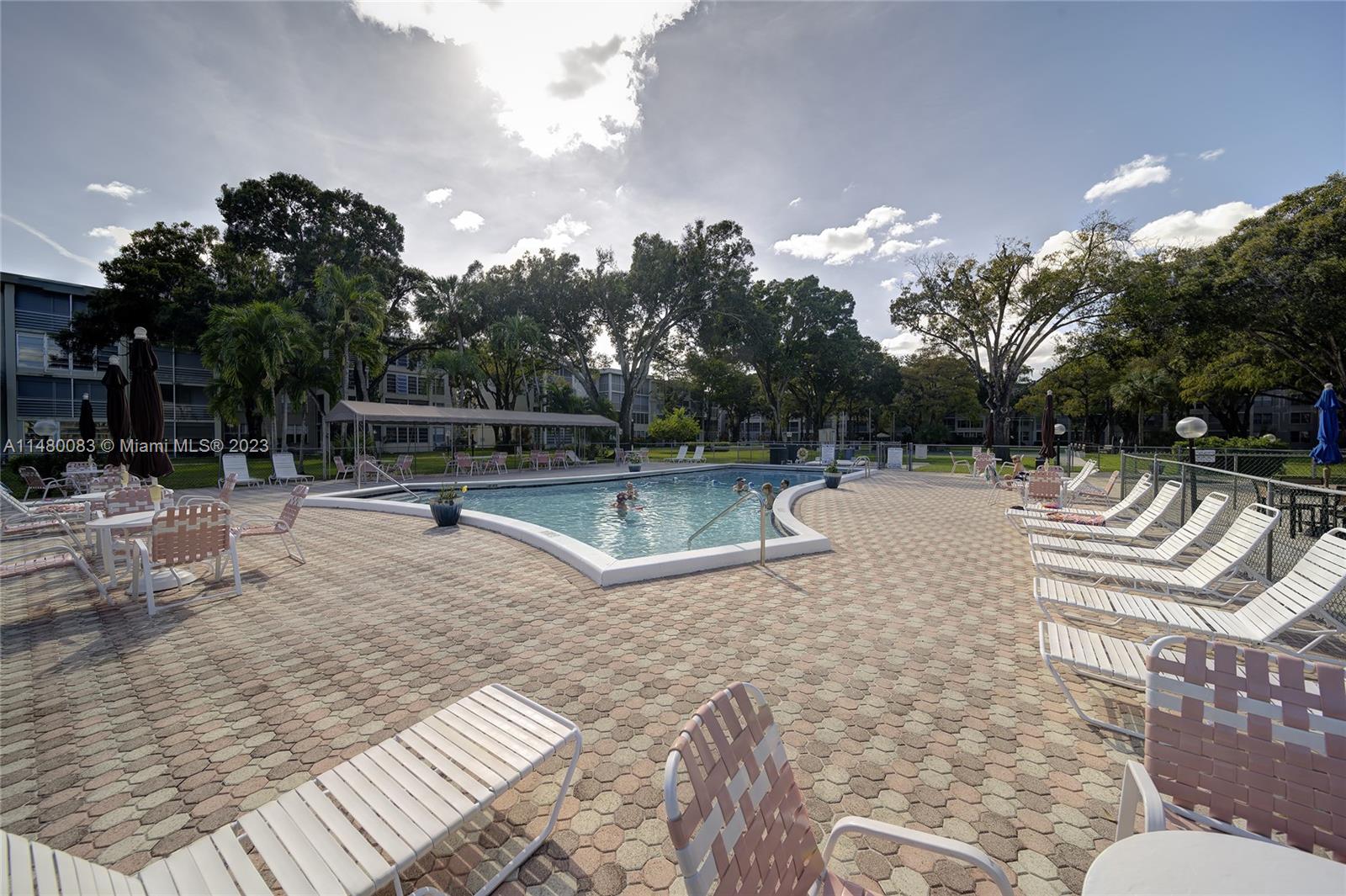 Lauderdale Lakes, Florida 33313, United States, 2 Bedrooms Bedrooms, ,2 BathroomsBathrooms,Residential,Active,68947