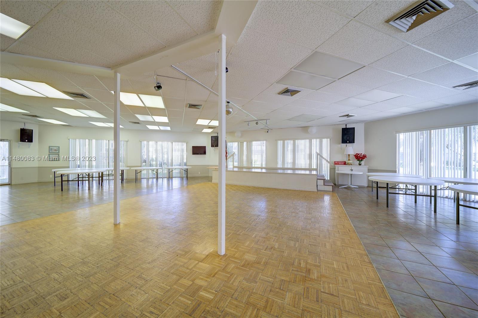 Lauderdale Lakes, Florida 33313, United States, 2 Bedrooms Bedrooms, ,2 BathroomsBathrooms,Residential,Active,68947