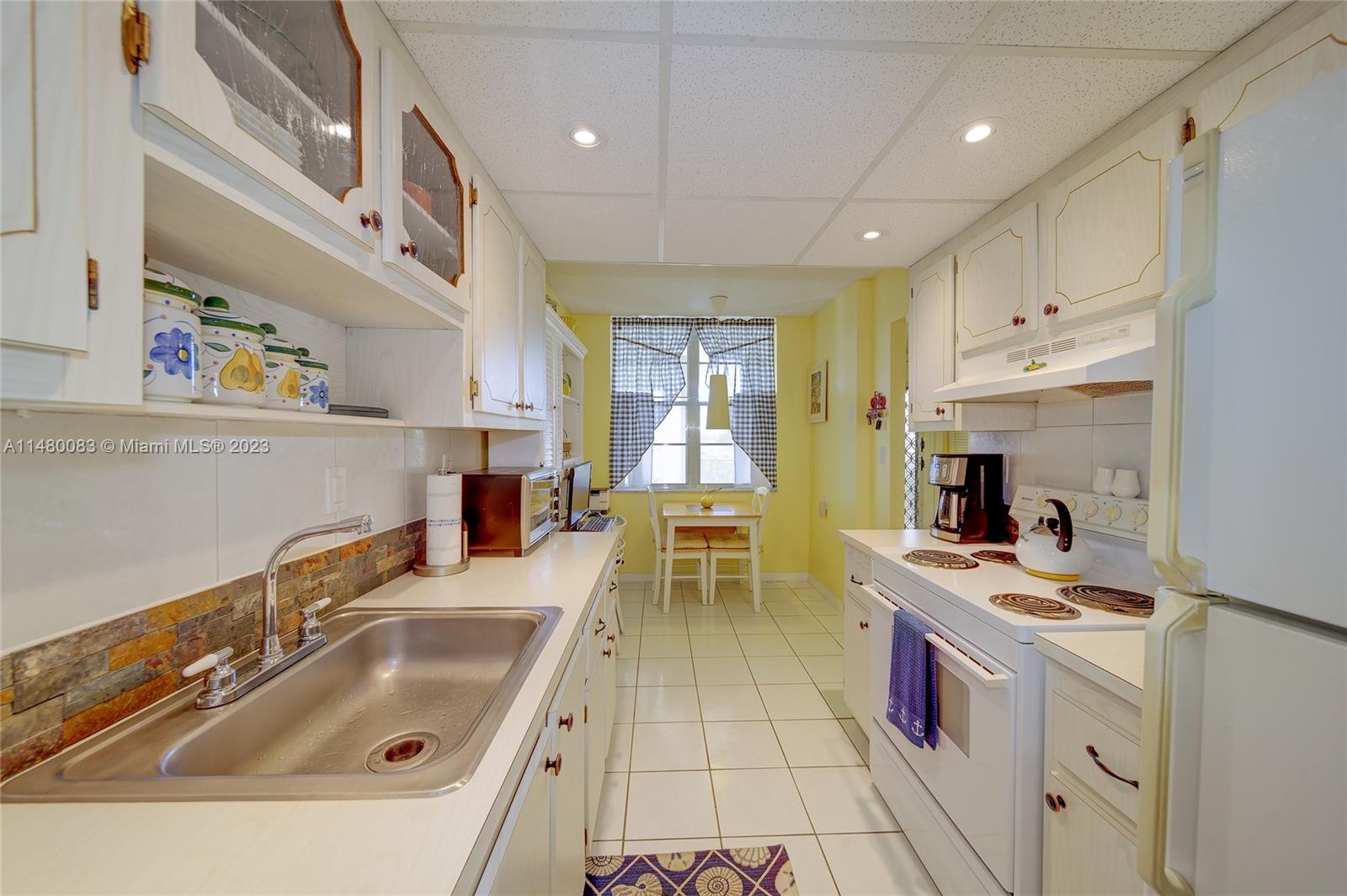 Lauderdale Lakes, Florida 33313, United States, 2 Bedrooms Bedrooms, ,2 BathroomsBathrooms,Residential,Active,68947