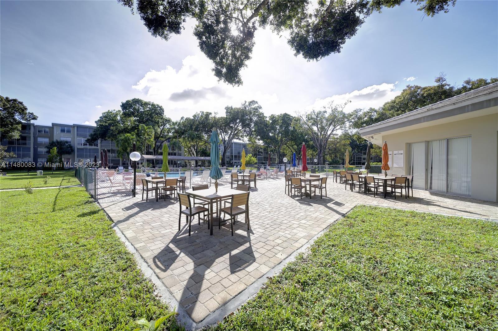 Lauderdale Lakes, Florida 33313, United States, 2 Bedrooms Bedrooms, ,2 BathroomsBathrooms,Residential,Active,68947