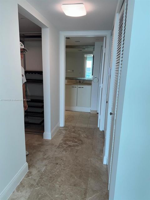 2101 Brickell Ave 2005 Miami FL 33129
