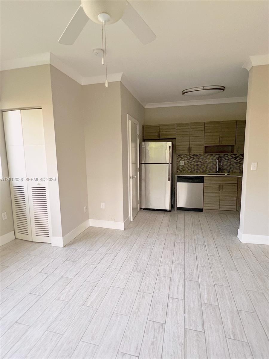 115 Menores Ave 3