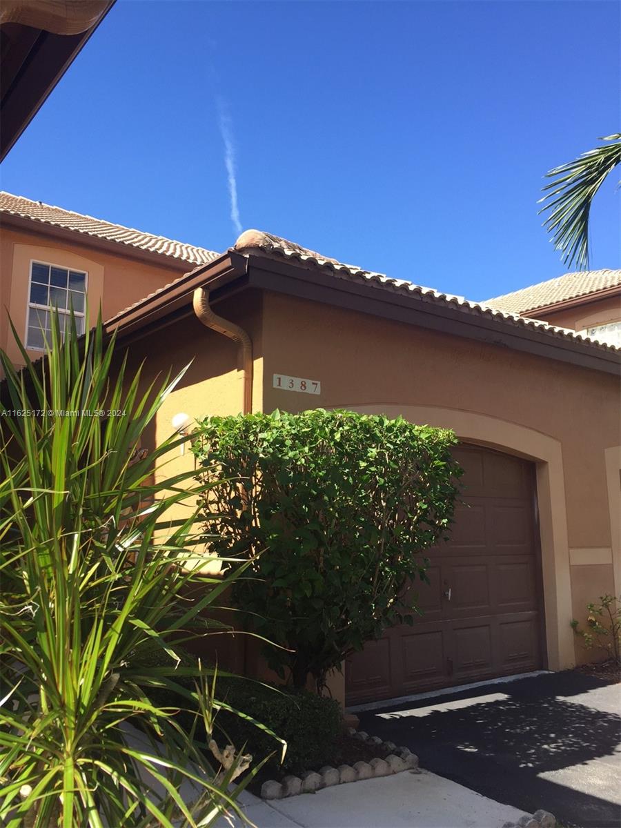 Rental Property at 1387 Barcelona Way 3-26, Weston, Broward County, Florida - Bedrooms: 2 
Bathrooms: 3  - $2,950 MO.